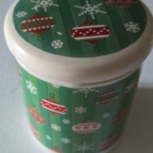 Merry Brite Other - Merry Brite Vintage Christmas Crock with Rubber Sealed Lid